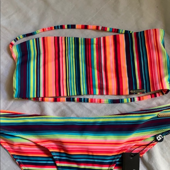 Blackbough bathing suit - Picture 6 of 9